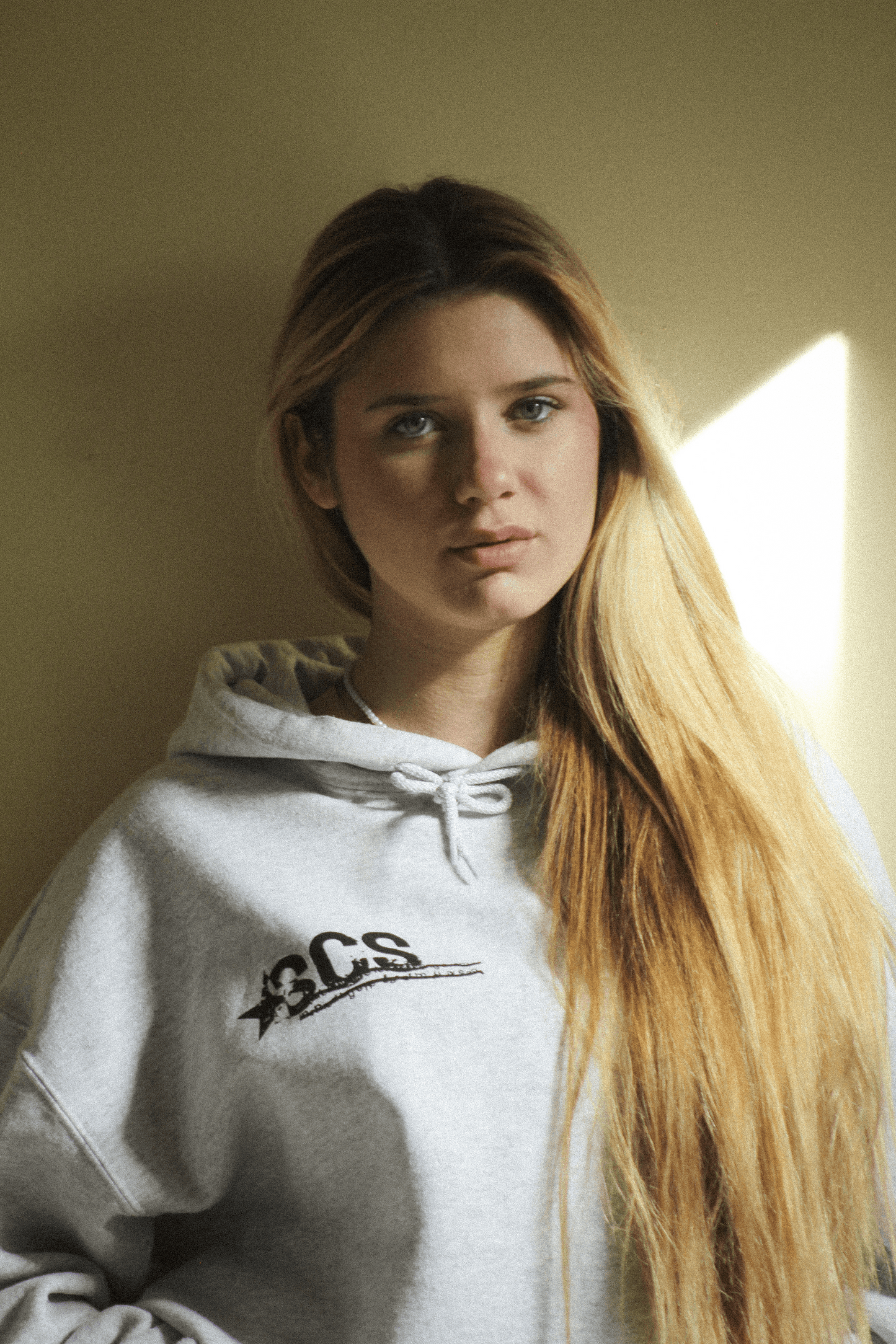 BROKEN SPARK HOODIE